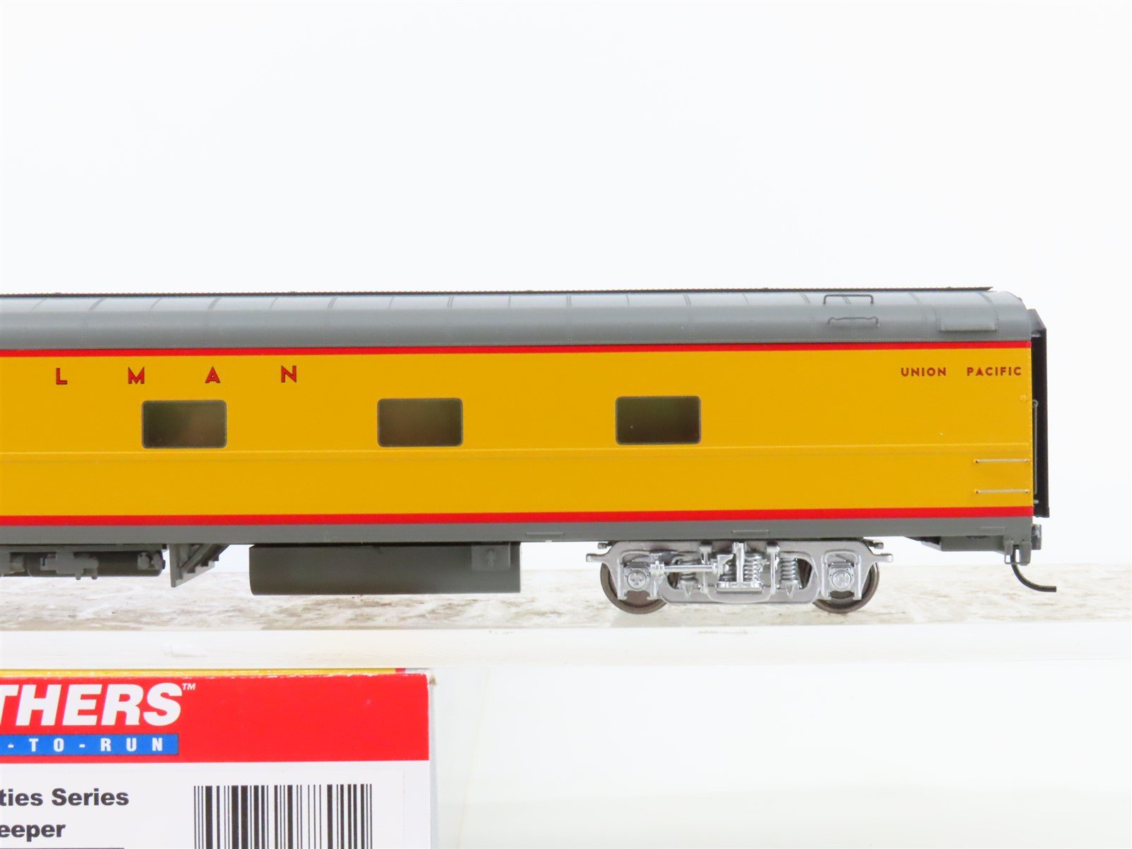 HO Scale Walthers 932-9510 UP Union Pacific Pullman Sleeper Passenger Car