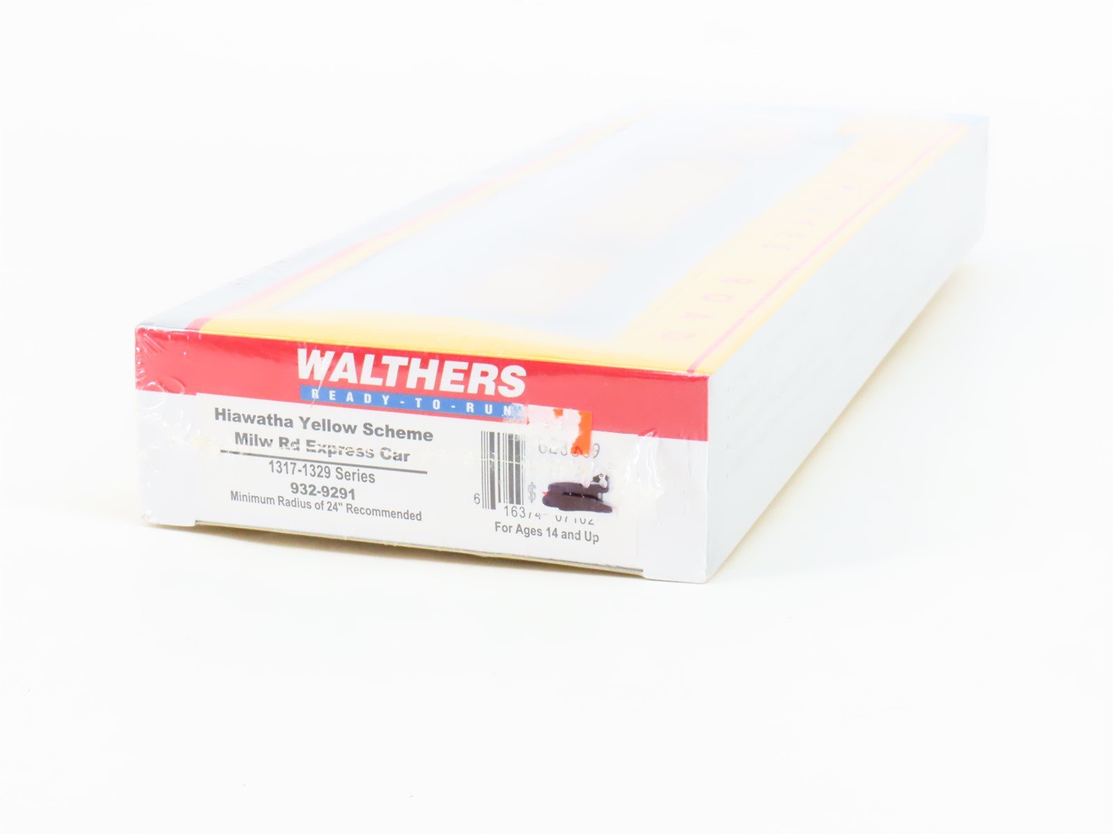 HO Walthers 932-9291 MILW Hiawatha Scheme Baggage Express Passenger -Sealed