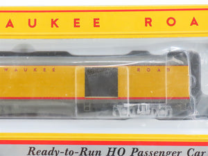 HO Walthers 932-9291 MILW Hiawatha Scheme Express Baggage Passenger -Sealed