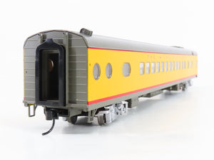 HO Scale Walthers 932-9281 MILW Milwaukee Road Hiawatha Scheme Coach Passenger