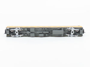 HO Scale Walthers 932-9500 UP Union Pacific Double Bedroom Sleeper Passenger
