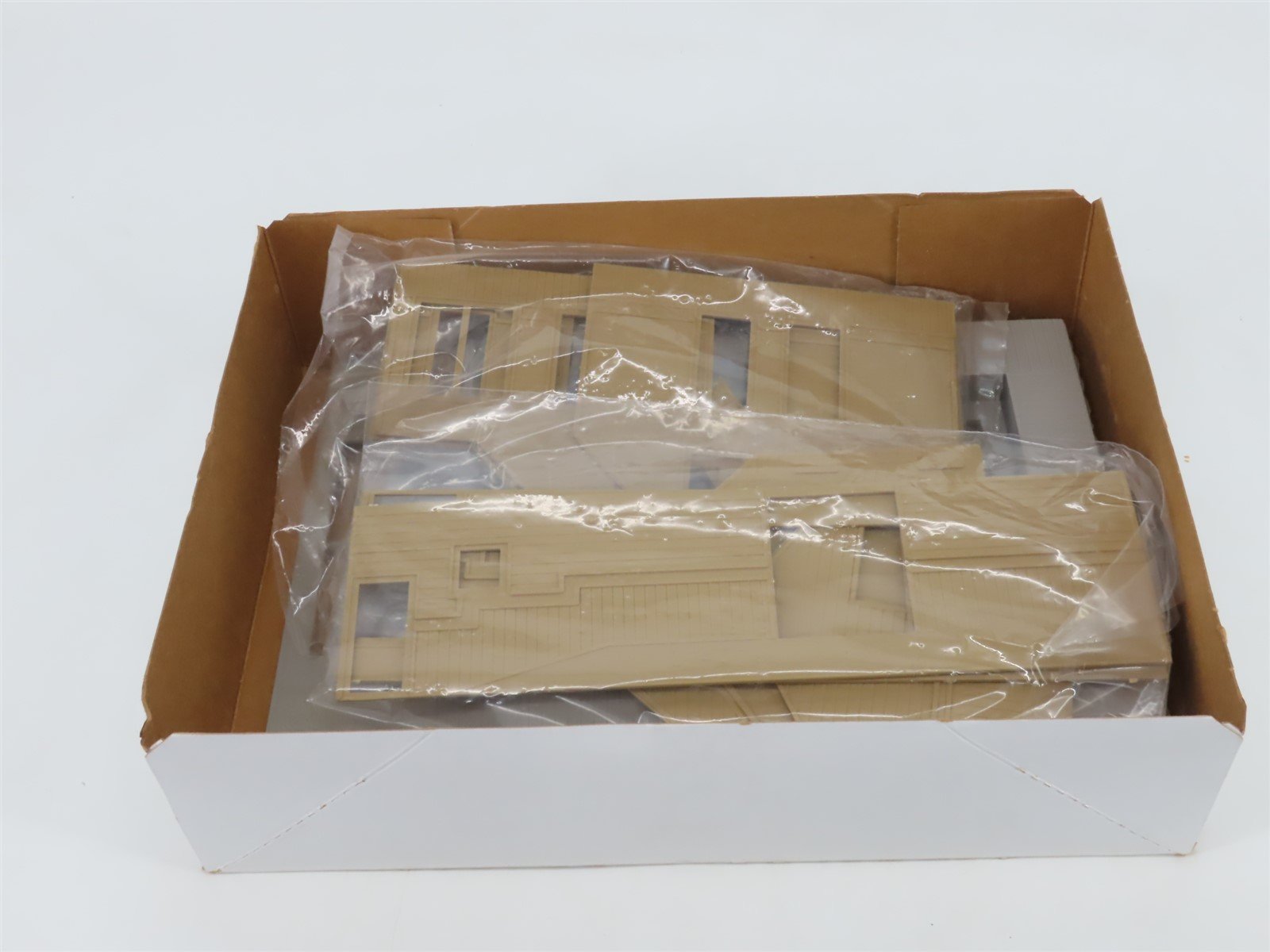 O 1/48 Scale Lionel Kit #6-2709 Rico Station Building