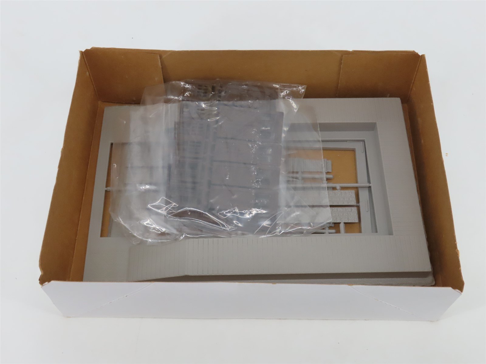 O 1/48 Scale Lionel Kit #6-2709 Rico Station Building