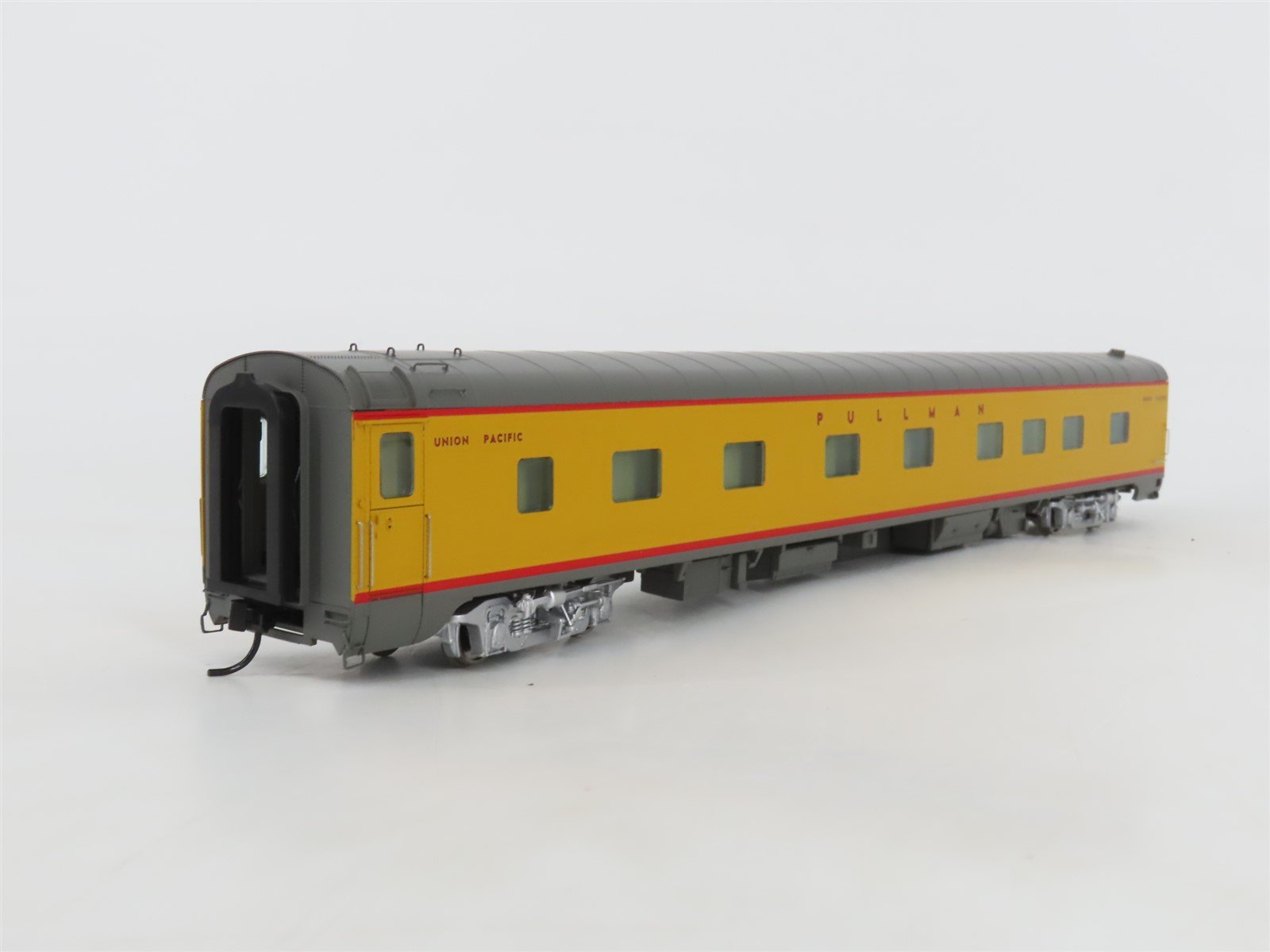 HO Scale Walthers 932-9490 UP Union Pacific Cities PS 4-4-2 Sleeper Passenger