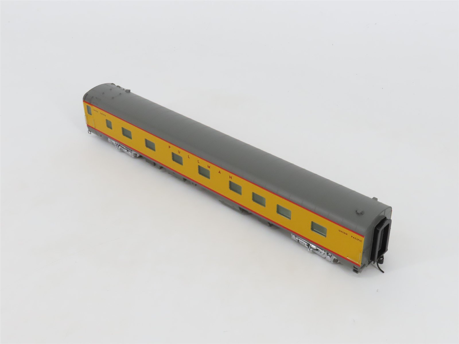 HO Scale Walthers 932-9490 UP Union Pacific Cities PS 4-4-2 Sleeper Passenger
