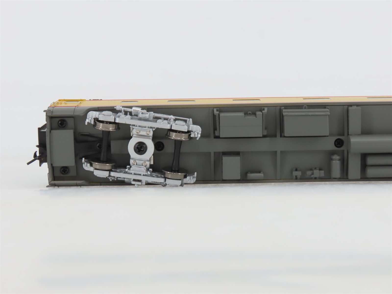 HO Scale Walthers 932-9490 UP Union Pacific Cities PS 4-4-2 Sleeper Passenger