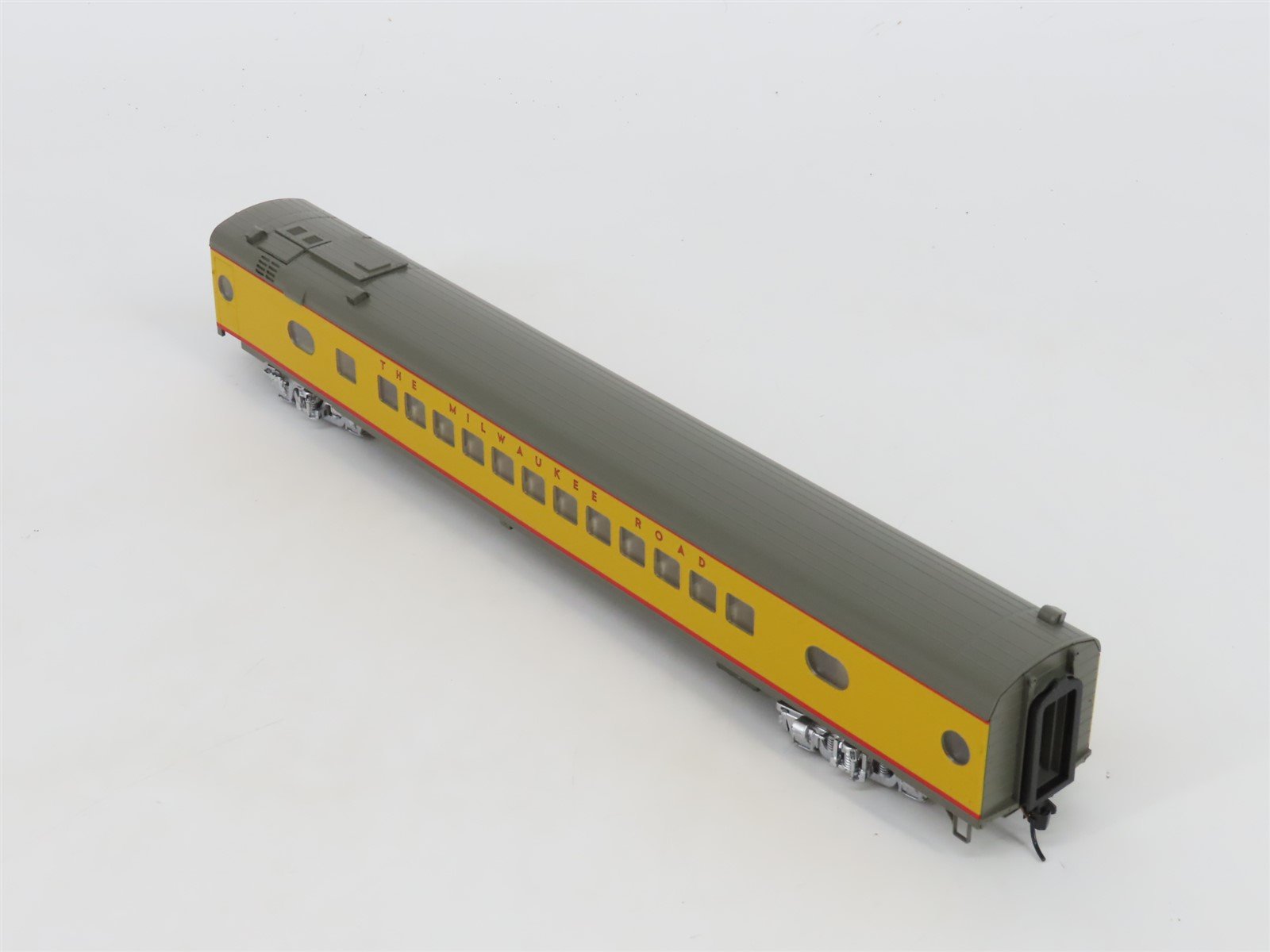 HO Scale Walthers 932-9302 MILW Hiawatha 