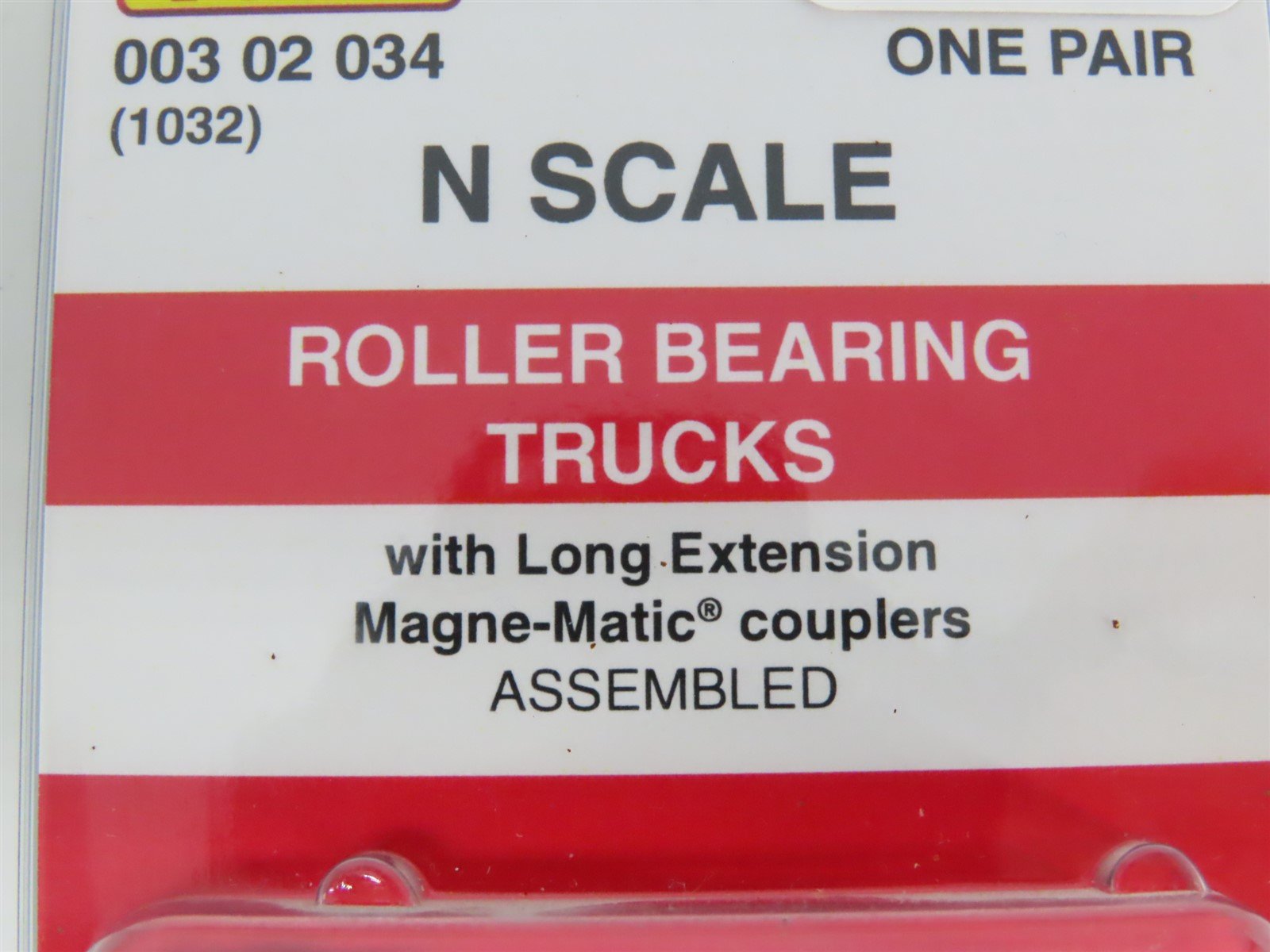 N Micro-Trains MTL 00302034 (1032) Roller Bearing Trucks w/ Couplers - 1 Pair