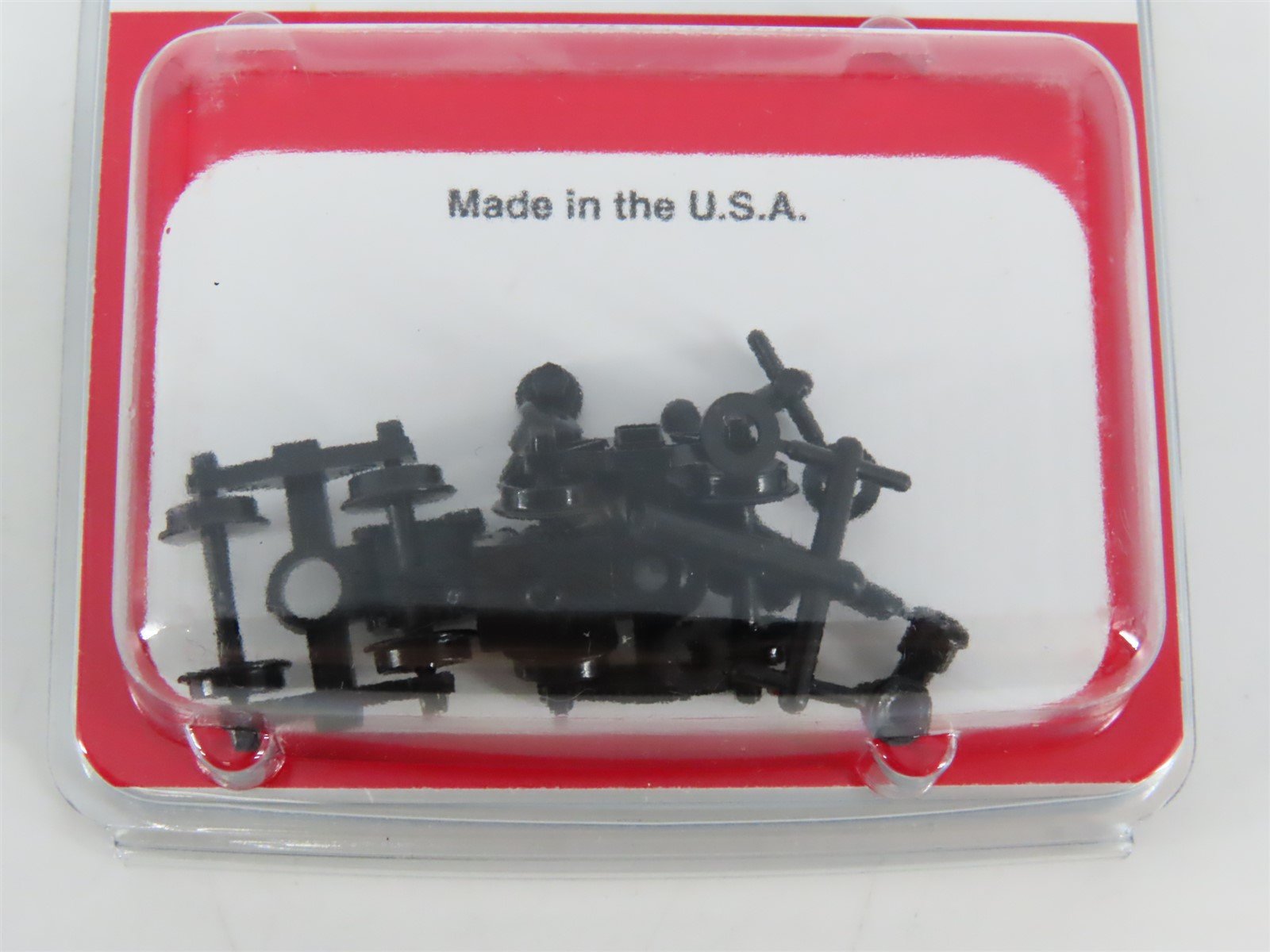 N Micro-Trains MTL 00302001 (1010) Arch Bar Trucks w/ Couplers - 1 Pair