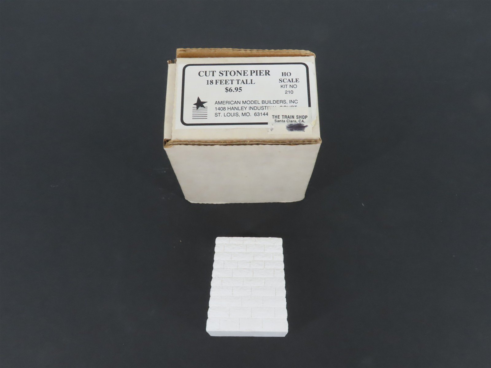 HO 1/87 Scale American Model Builders Kit 210 Cut Stone Pier