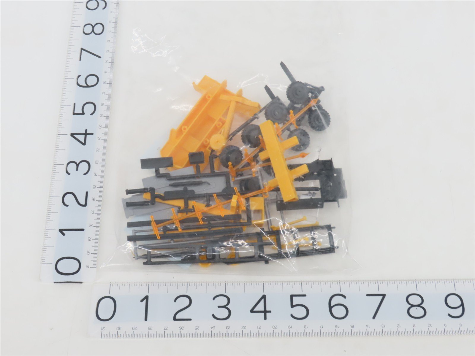 HO 1/87 Scale Walthers Cornerstone Kit 933-3109 Kalmar Container Crane