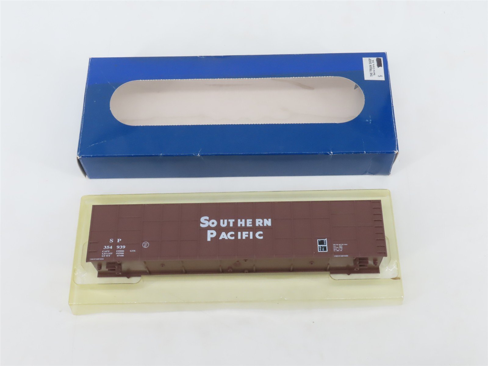HO Scale E&C Shops Kit 0121 SP Southern Pacific 62' Woodchip Hopper #354939