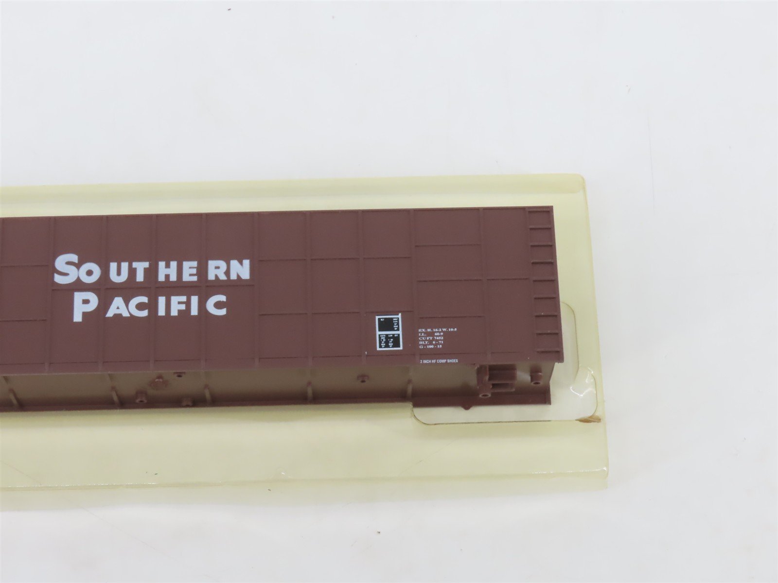 HO Scale E&C Shops Kit 0121 SP Southern Pacific 62' Woodchip Hopper #354939