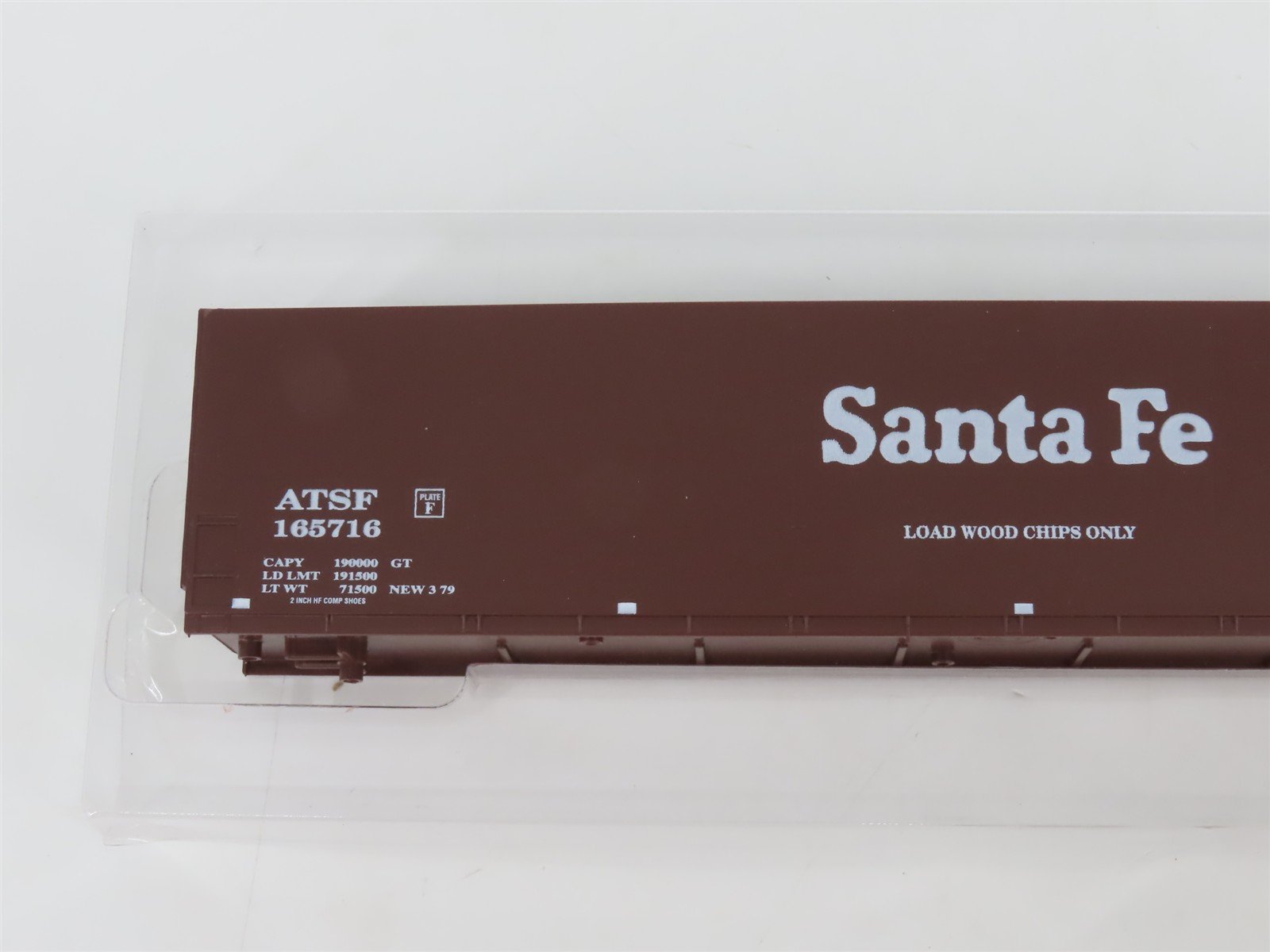 HO Scale E&C Shops Kit 0102 ATSF Santa Fe 62' Woodchip Smooth Side Hopper 165716