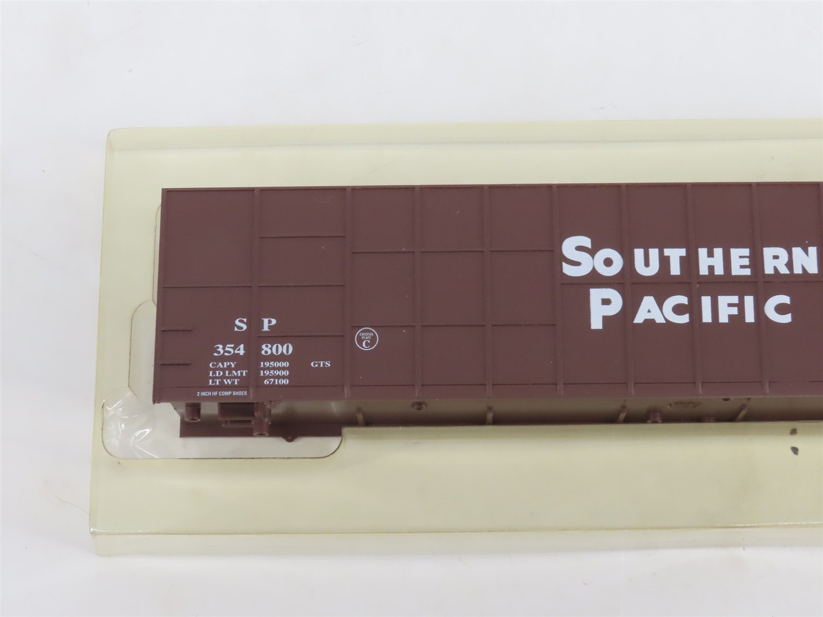 HO Scale E&C Shops Kit 0121 SP Southern Pacific 62' Woodchip Hopper #354800