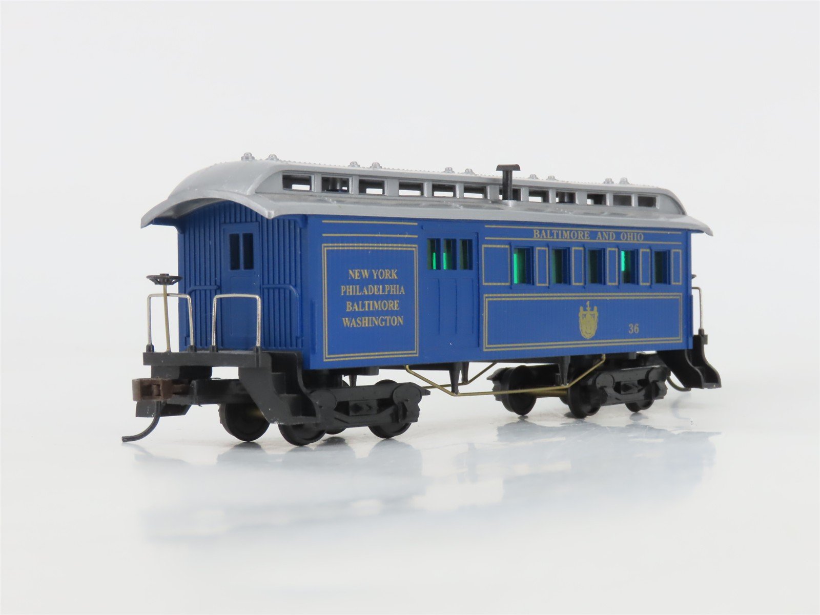 HO Mantua Classics 720525 B&O Baltimore & Ohio 1890 Combine Wooden Passenger #36