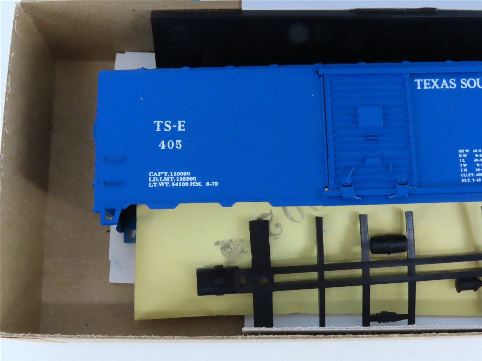 HO Scale Athearn Bev-Bel Kit #2387-1 TS-E Texas South-Eastern 40' Box Car #405