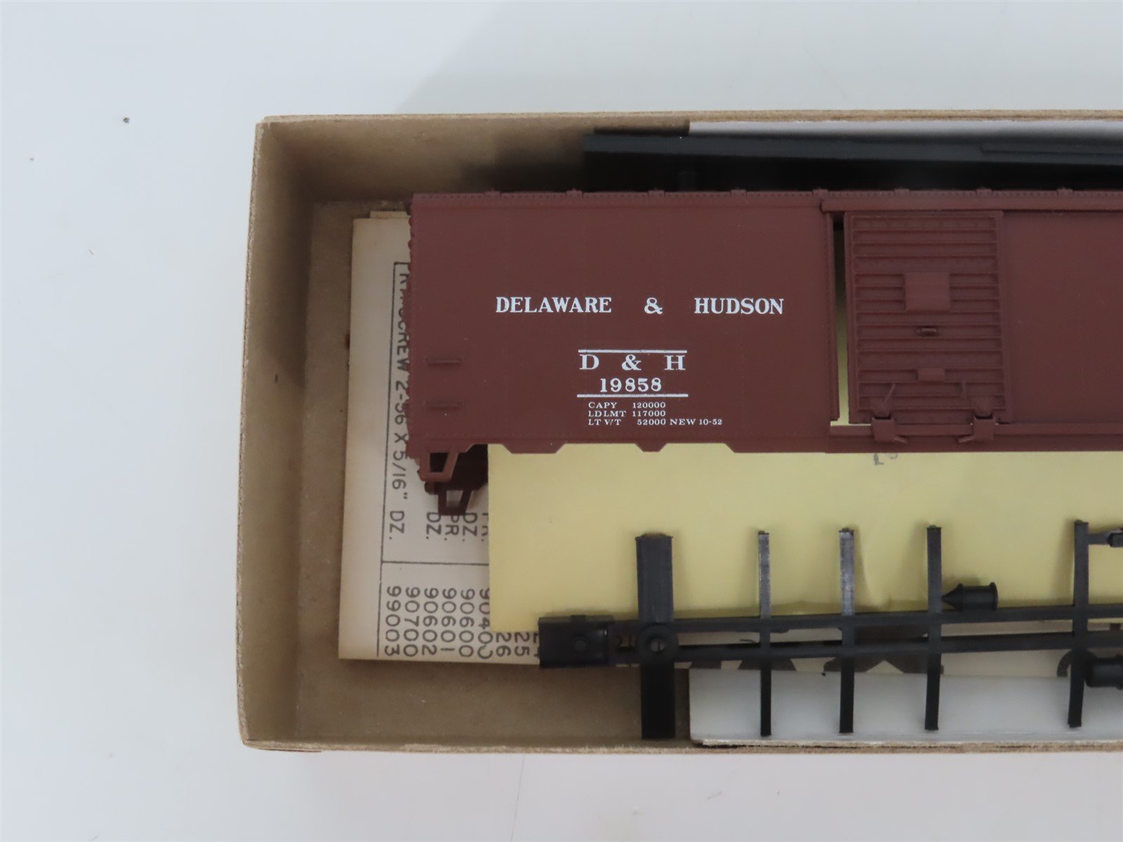 HO Scale Athearn Bev-Bel Kit #1189 D&H Delaware & Hudson 40' Box Car #19858