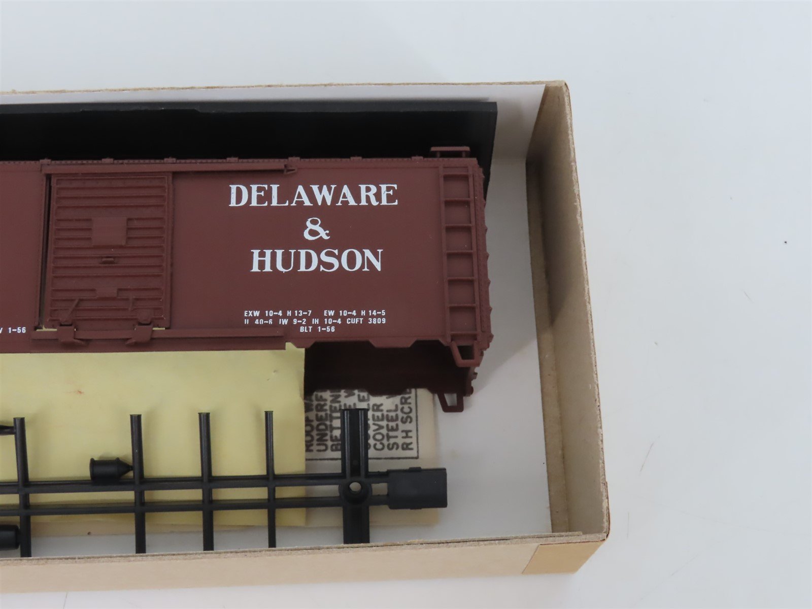 HO Scale Athearn Bev-Bel Kit #1191-1 D&H Delaware & Hudson 40' Box Car #20043