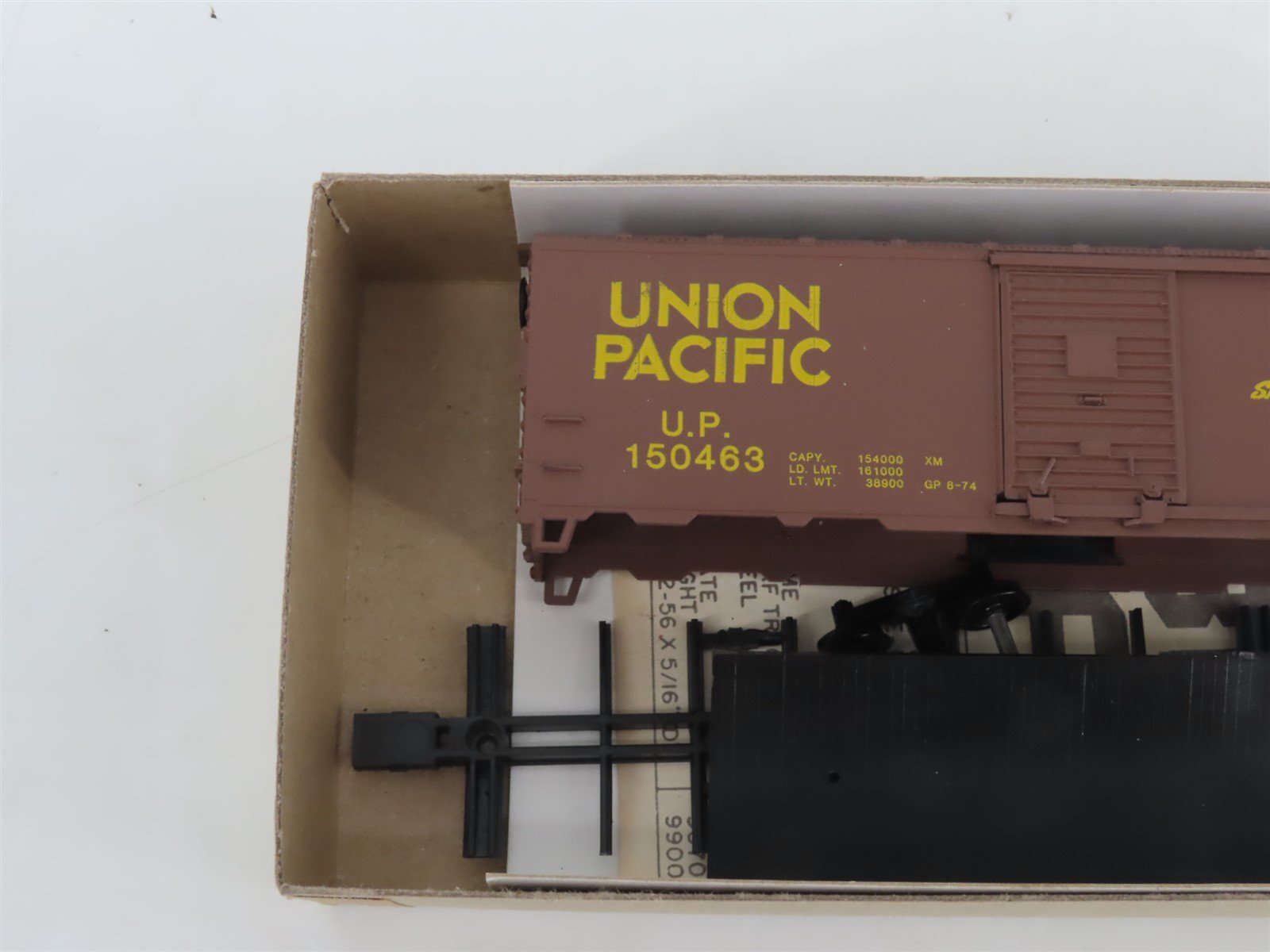 HO Scale Athearn Bev-Bel Kit #673-2 UP Union Pacific 40' Box Car #150463