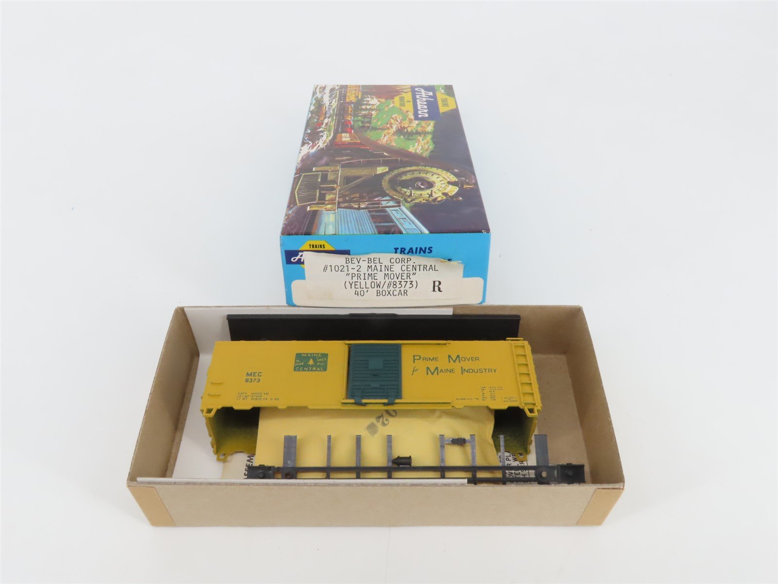 HO Scale Athearn Bev-Bel Kit #1021-2 MEC Pine Tree Route 40' Box Car #8373