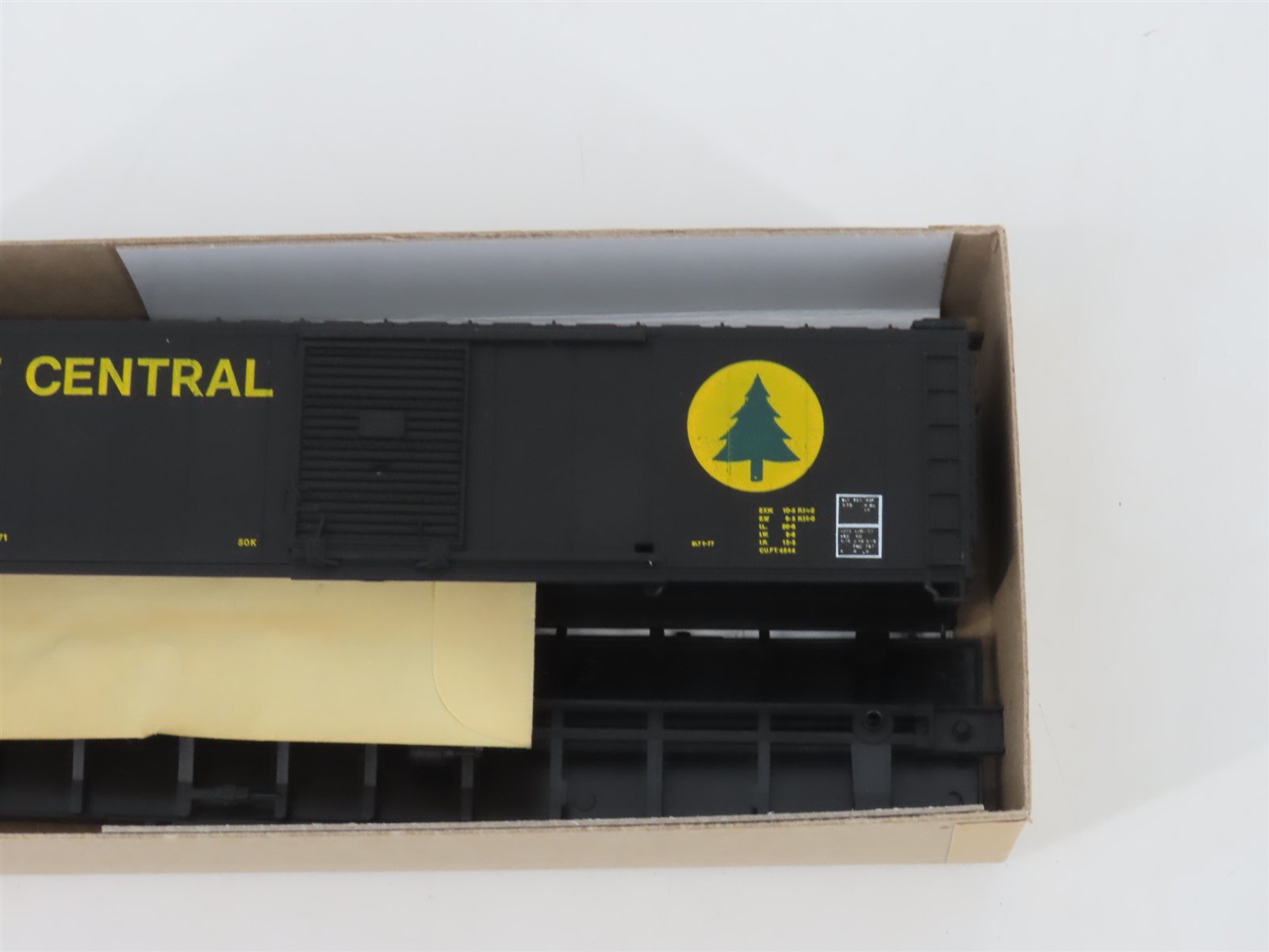 HO Scale Athearn Bev-Bel Kit #2356 MEC Maine Central 50' Box Car #9857