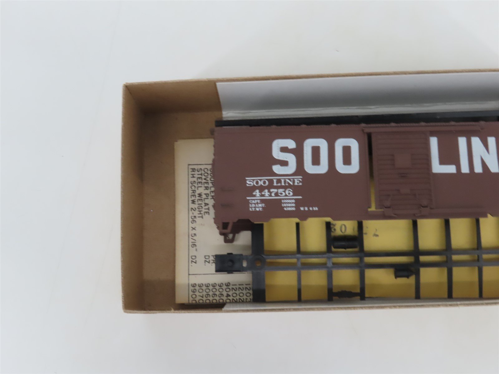 HO Scale Athearn Bev-Bel Kit #1085-1 SOO Line 40' Single Door Box Car #44756