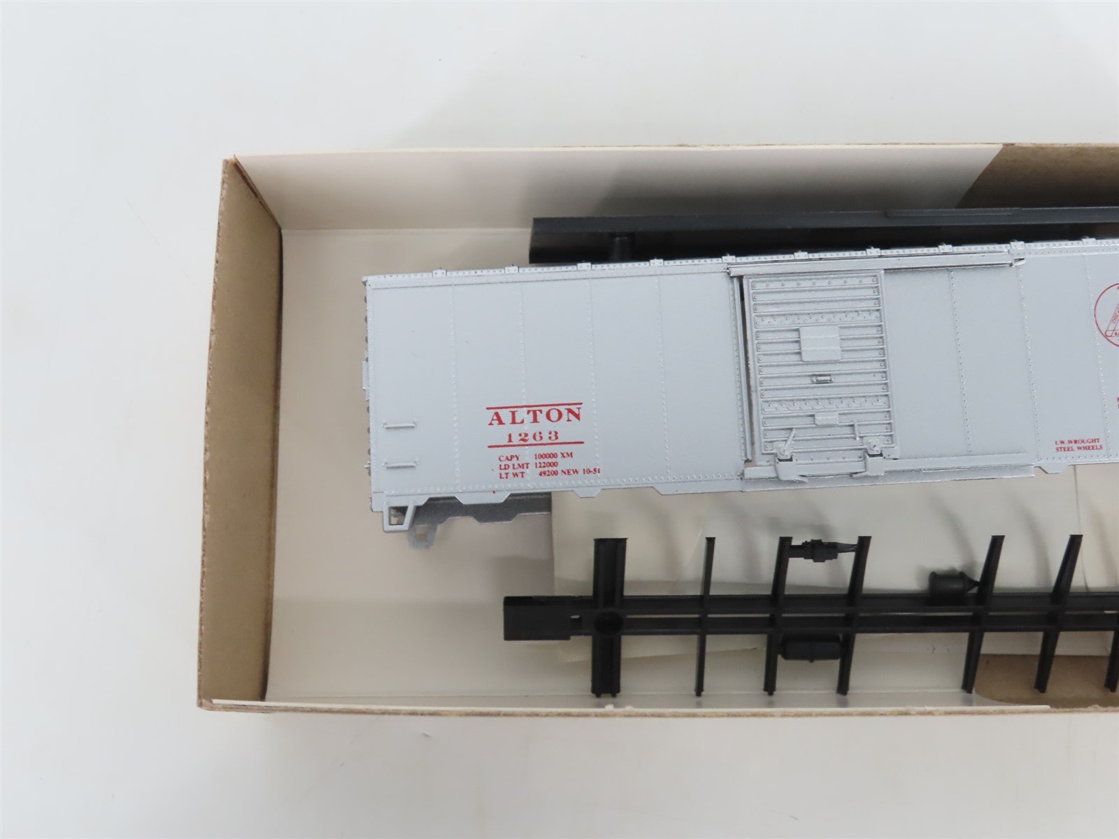 HO Athearn Bev-Bel Kit #1061-1 ALTON Railroad 40' Single Door Box Car #1263