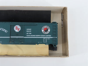 HO Scale Athearn Bev-Bel Kit #821 NP Northern Pacific 40' Box Car #1010
