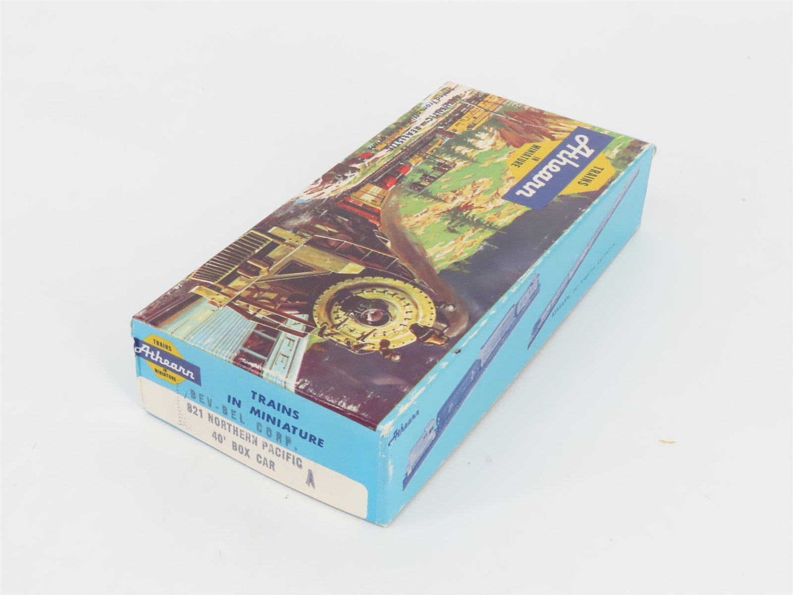 HO Scale Athearn Bev-Bel Kit #821 NP Northern Pacific 40' Box Car #1010