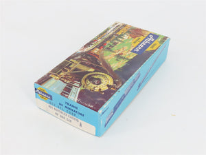 HO Scale Athearn Bev-Bel Kit #821 NP Northern Pacific 40' Box Car #1010