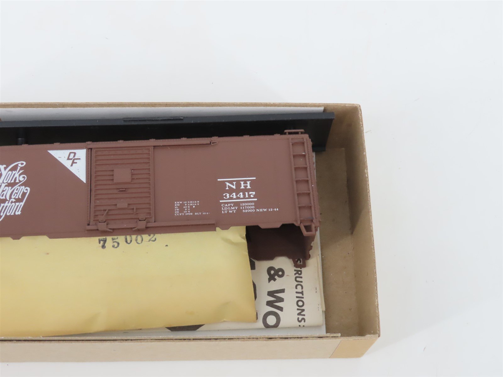 HO Scale Athearn Bev-Bel Kit #1079-1 NH New Haven 40' Single Door Box Car #34417