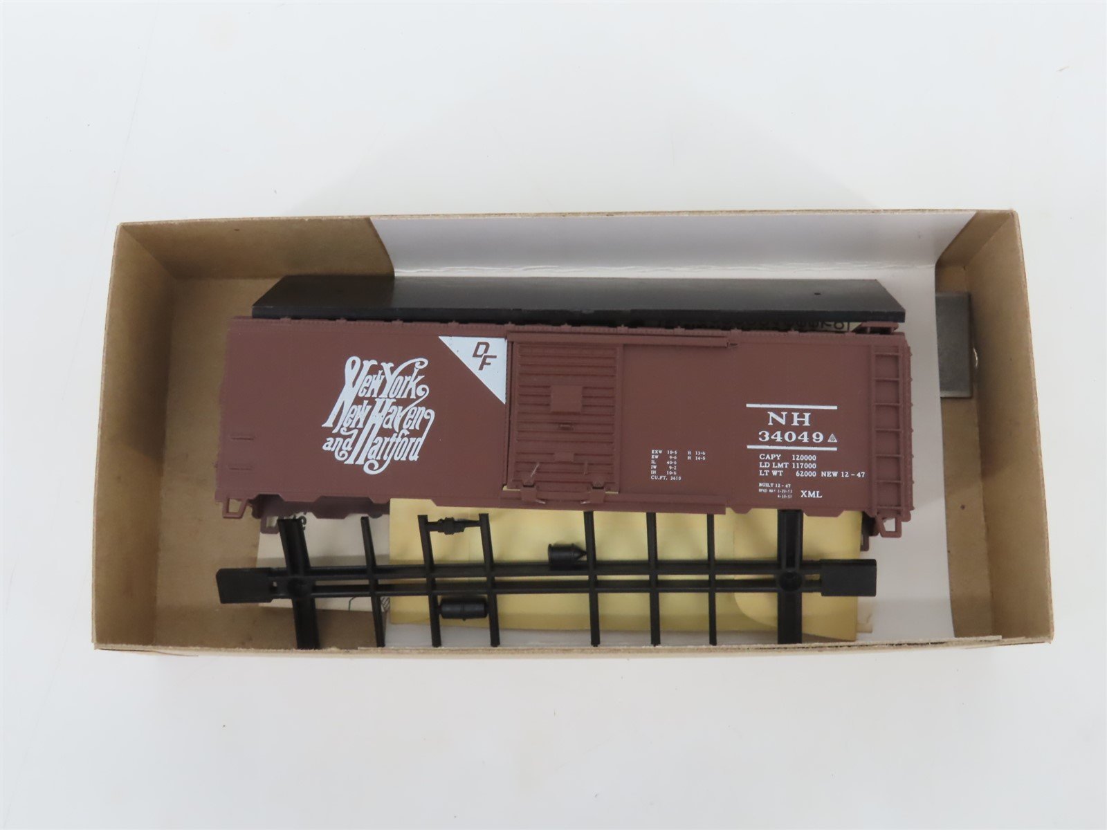 HO Scale Athearn Bev-Bel Kit #1079 NH New Haven 40' Single Door Box Car #34049