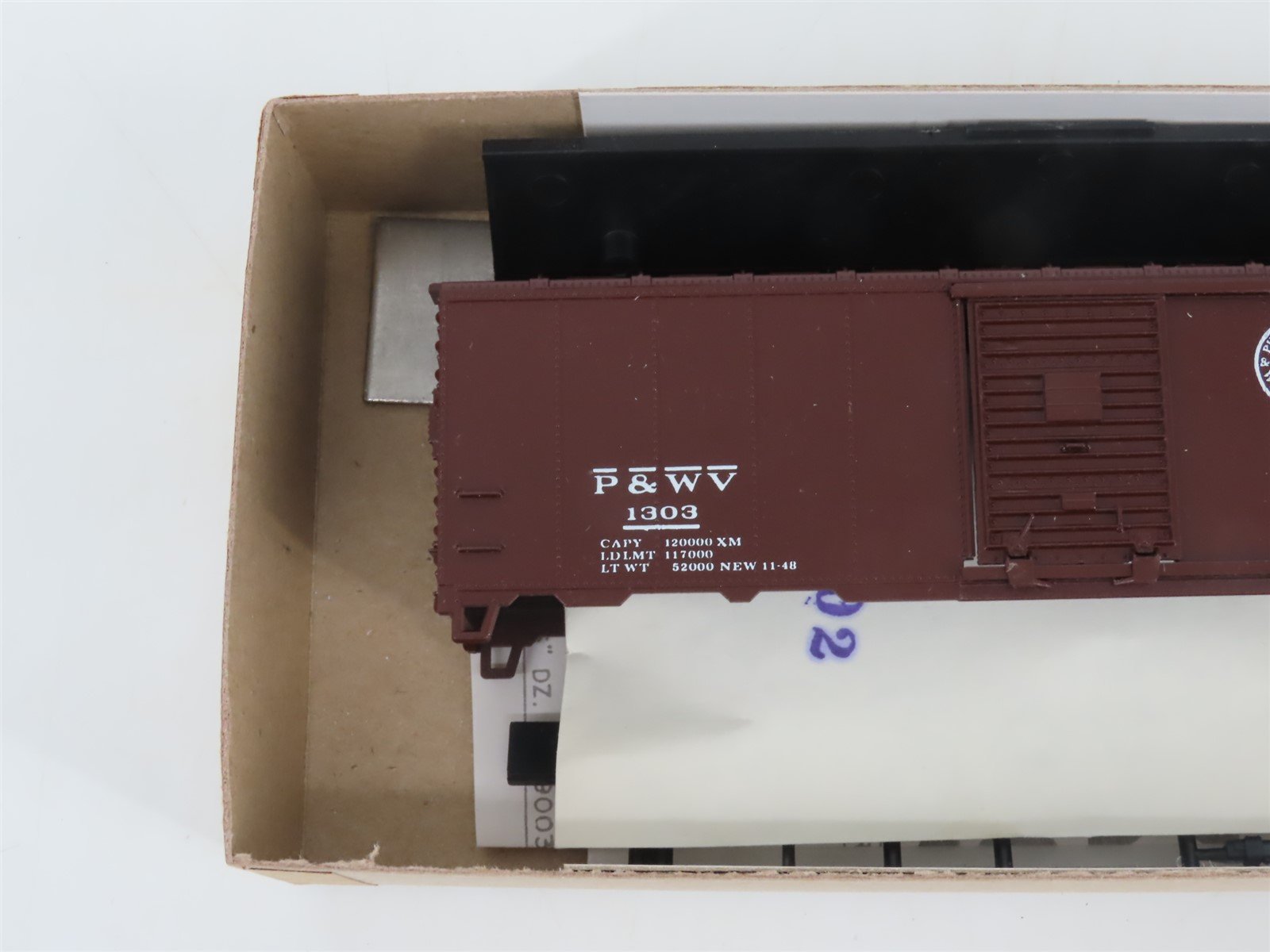 HO Athearn Bev-Bel Kit #1156-1 P&WV Pittsburgh & West Virginia 40' Box Car #1303