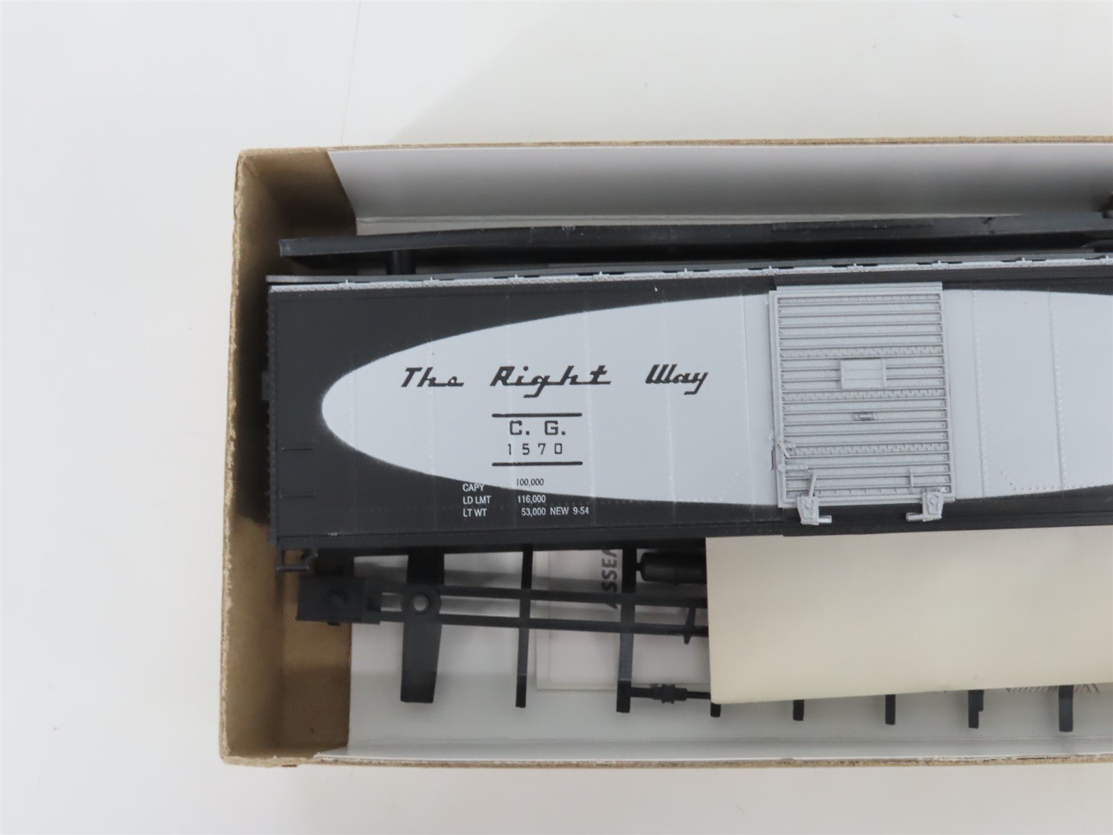 HO Scale Athearn Bev-Bel Kit #1068 CG Central of Georgia 50' Box Car #1570
