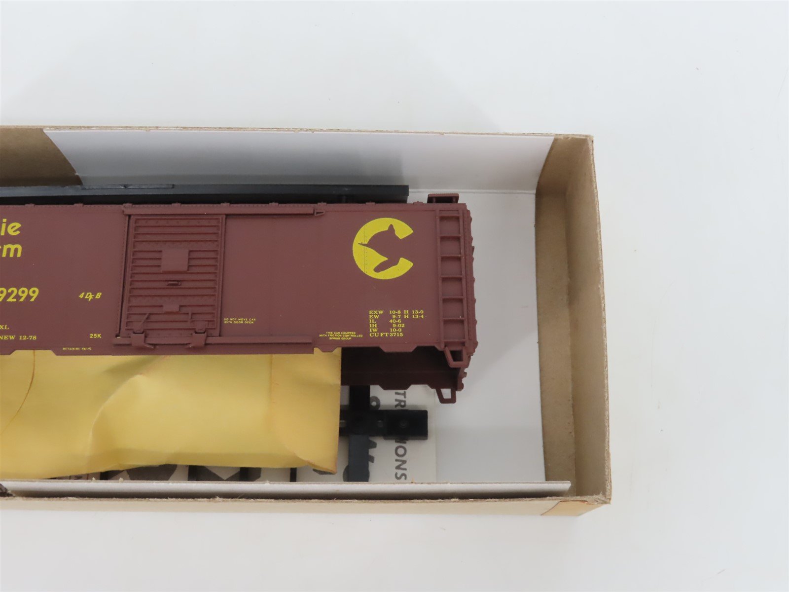 HO Scale Athearn Bev-Bel Kit #465-3 C&O Chessie System 40' Box Car #19299