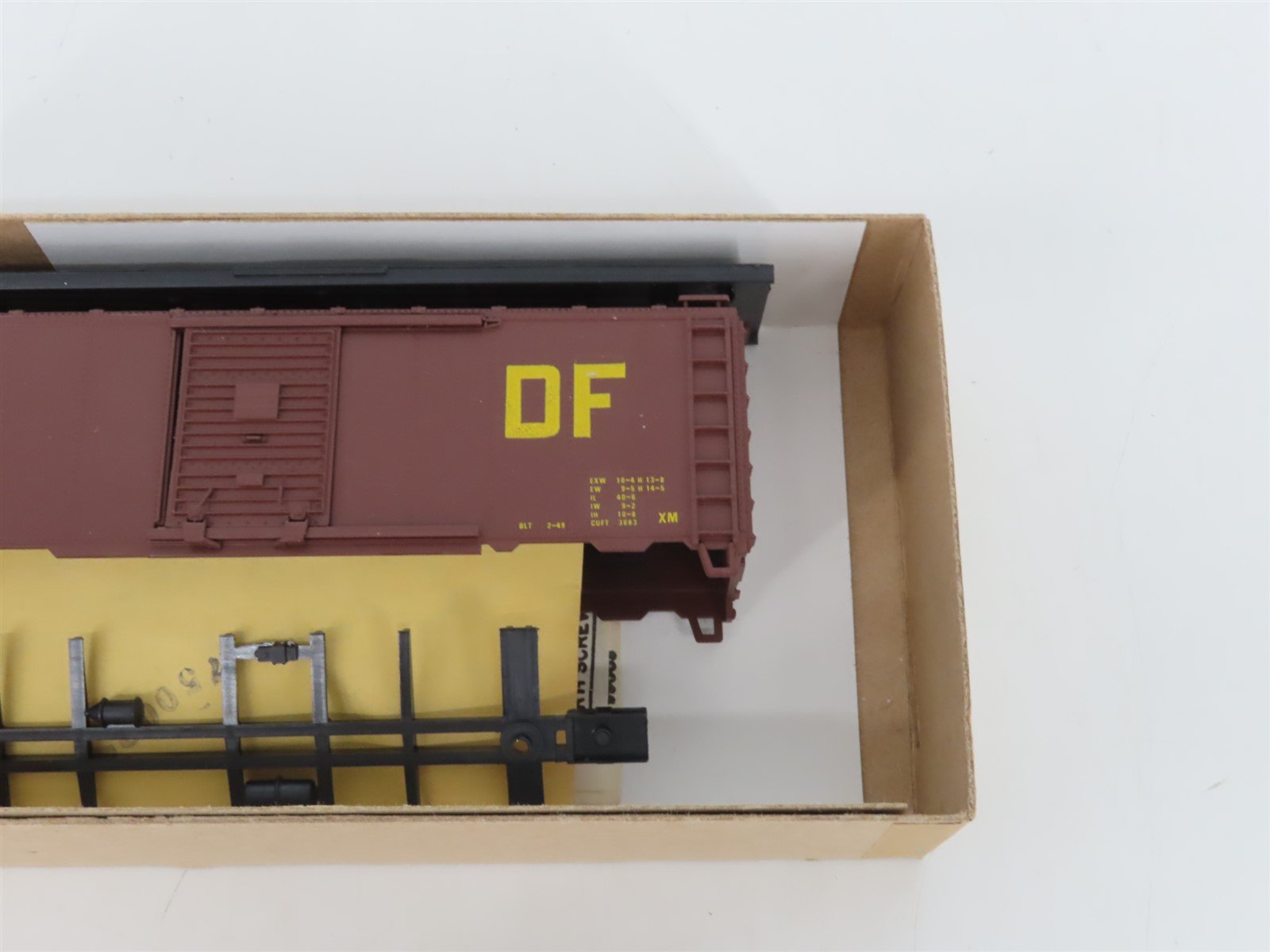 HO Scale Athearn Bev-Bel Kit #1396 M-K-T The Katy 40' Single Door Box Car #6557