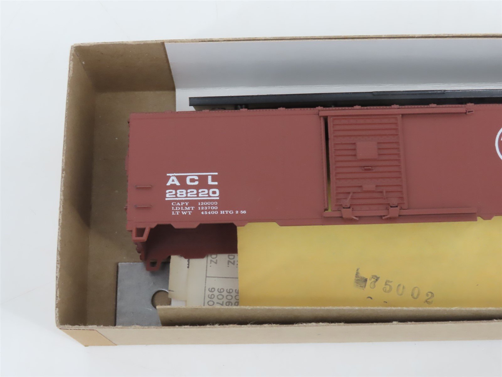HO Scale Athearn Bev-Bel Kit #1430 ACL Atlantic Coast Line 40' Box Car #28220
