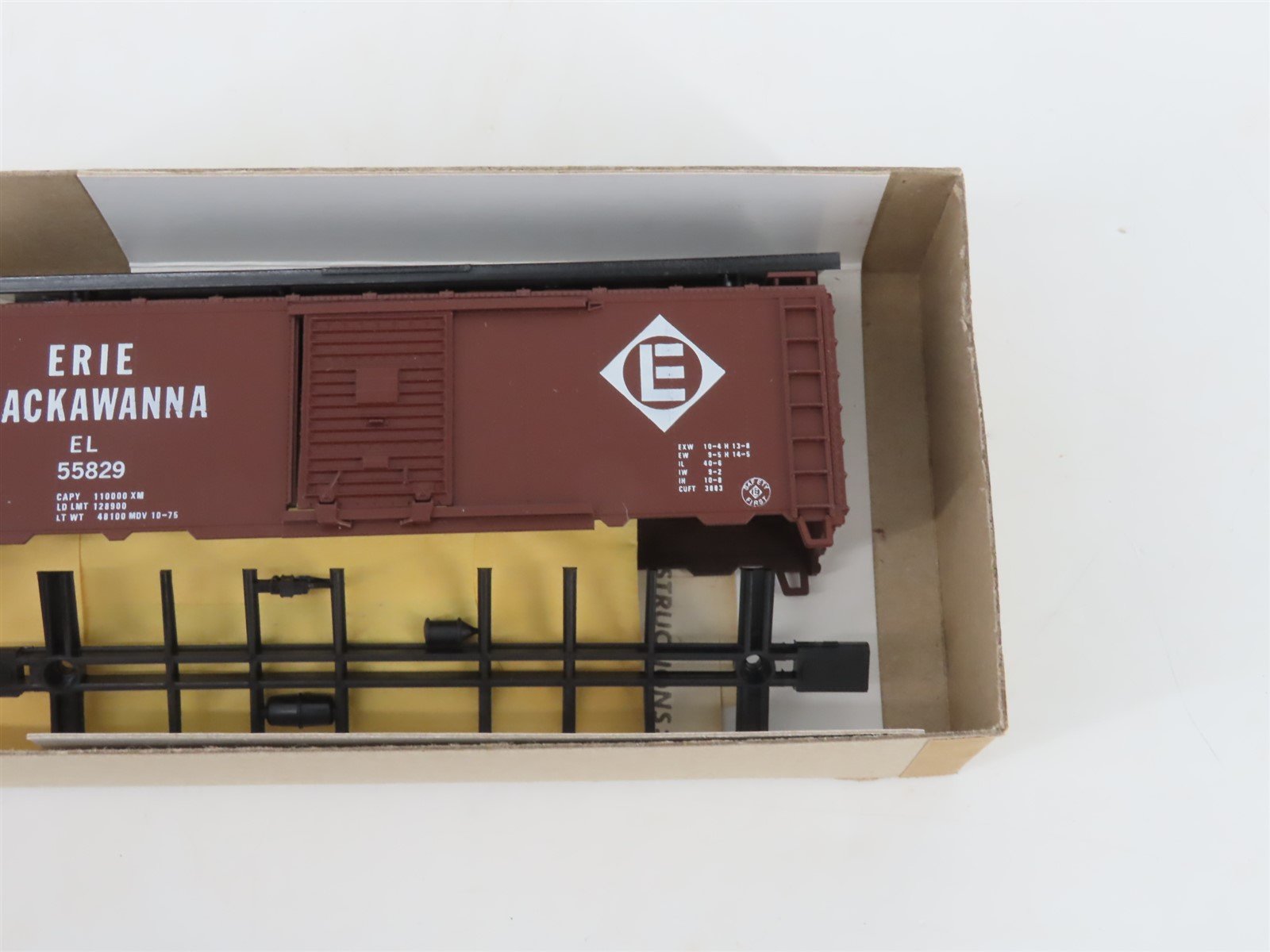 HO Scale Athearn Bev-Bel Kit #369-2 EL Erie Lackawanna 40' Box Car #55829