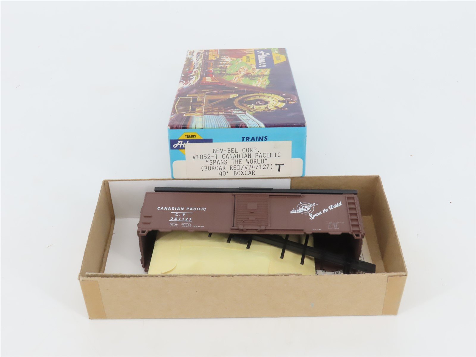 HO Scale Athearn Bev-Bel Kit #1052-1 CP Canadian Pacific 40' Box Car #247127