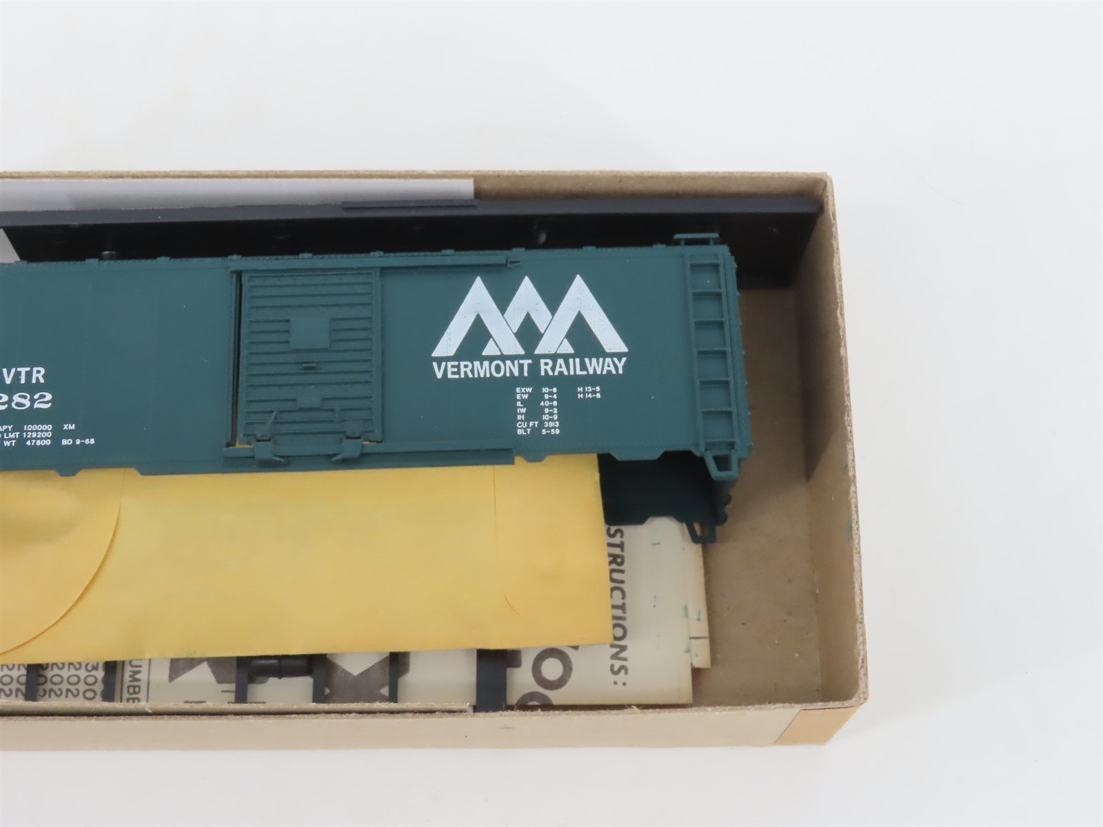 HO Scale Athearn Bev-Bel Kit #453-2 VTR Vermont Railway 40' Box Car #282