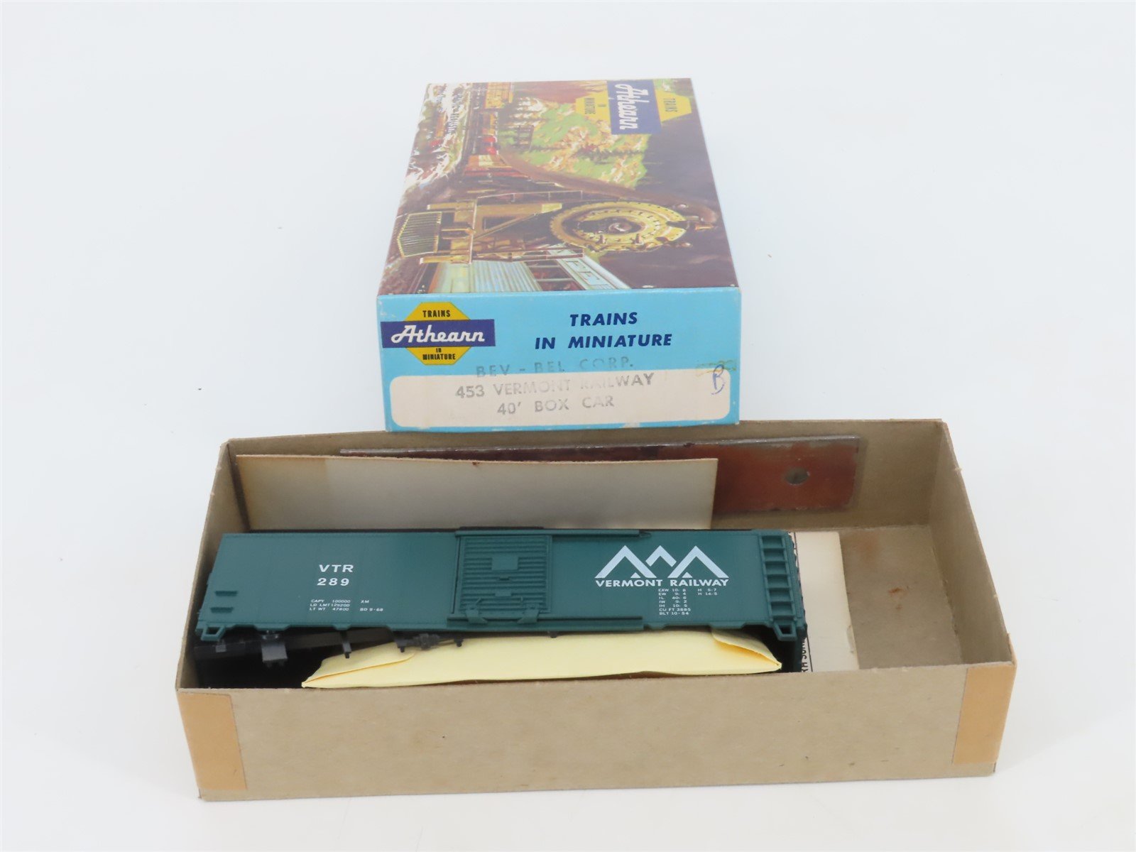 HO Scale Athearn Bev-Bel Kit #453 VTR Vermont Railway 40' Box Car #289