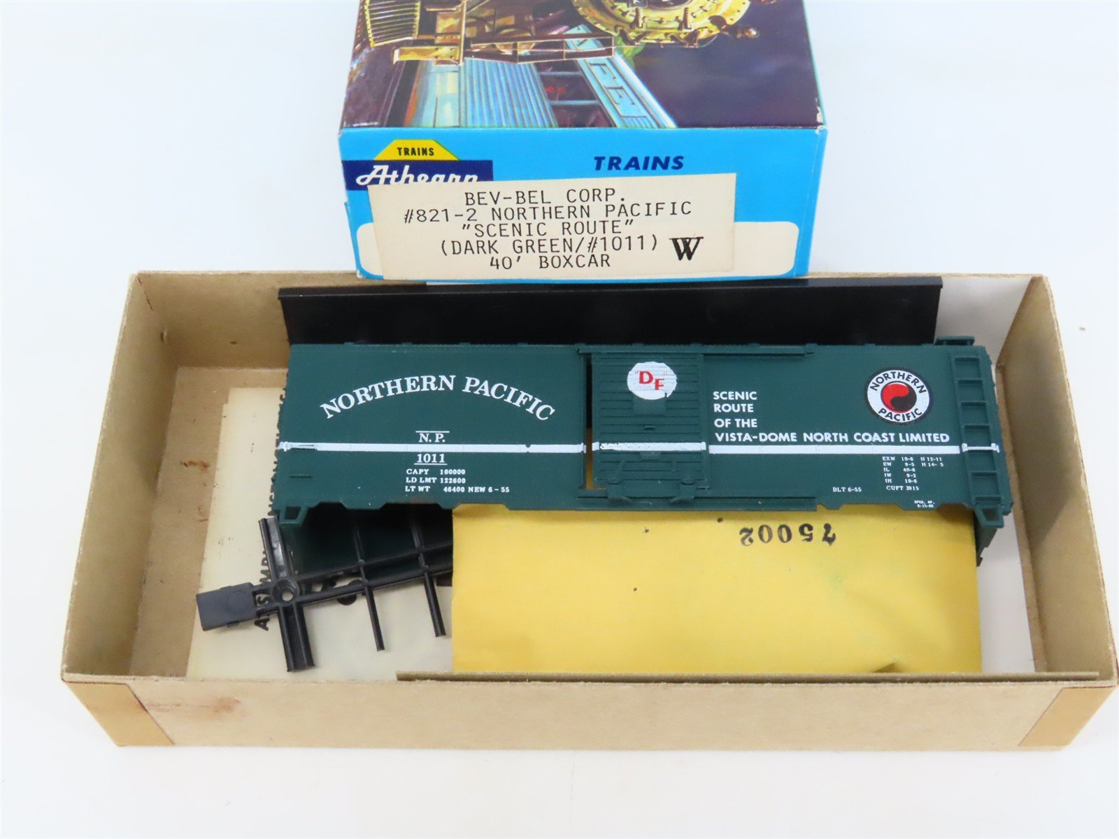 HO Scale Athearn Bev-Bel Kit #821-2 NP Northern Pacific 40' Box Car #1011