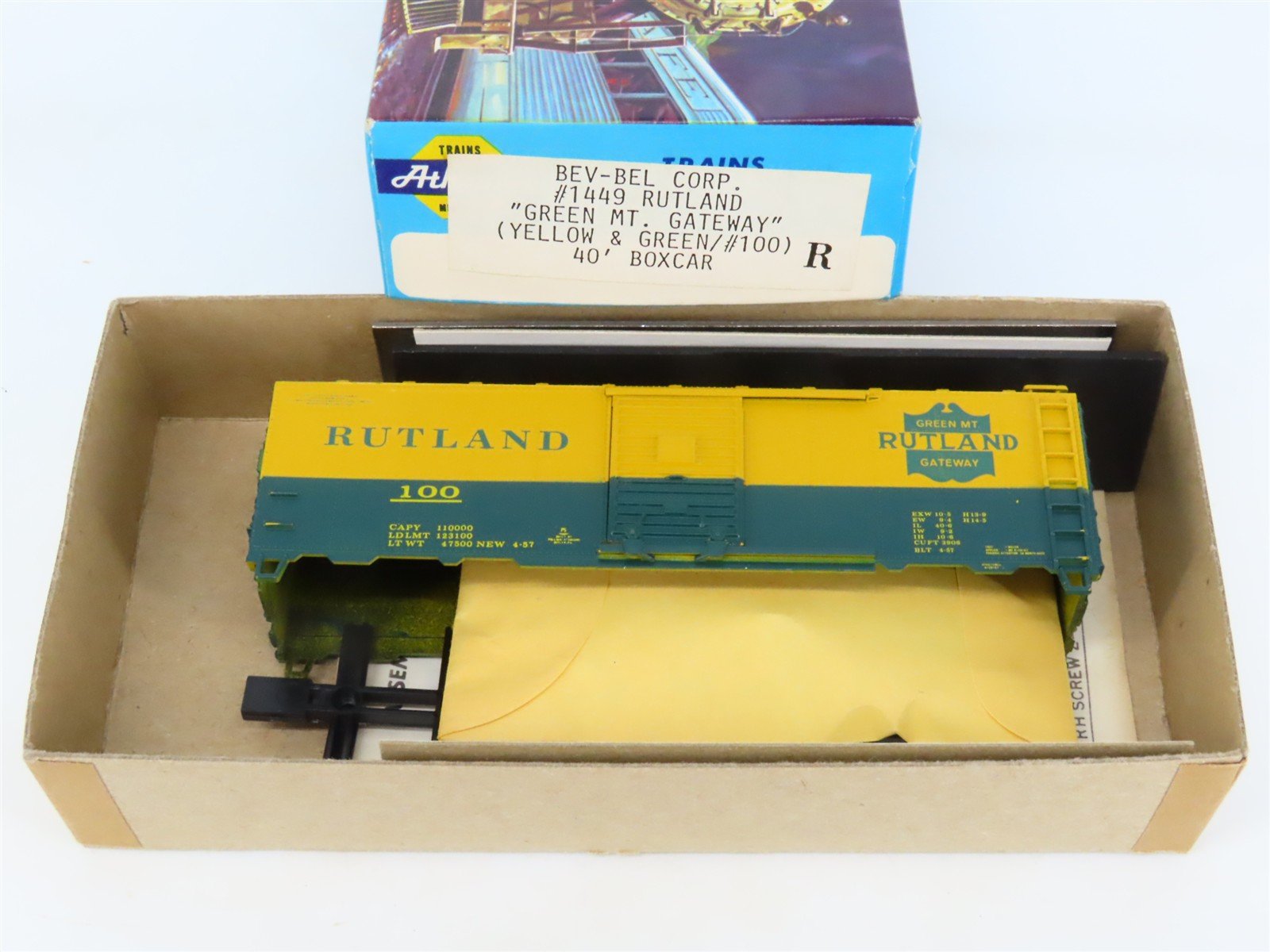 HO Scale Athearn Bev-Bel Kit #1449 RUT Rutland 40' Single Door Box Car #100