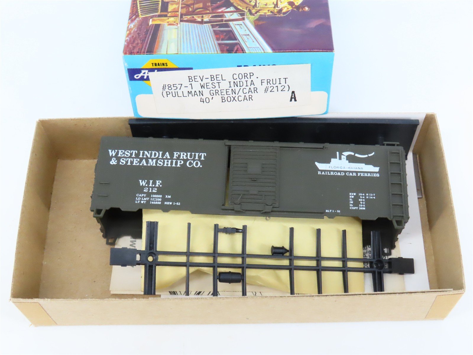 HO Scale Athearn Bev-Bel Kit #857-1 WIF West India Fruit 40' Box Car #212