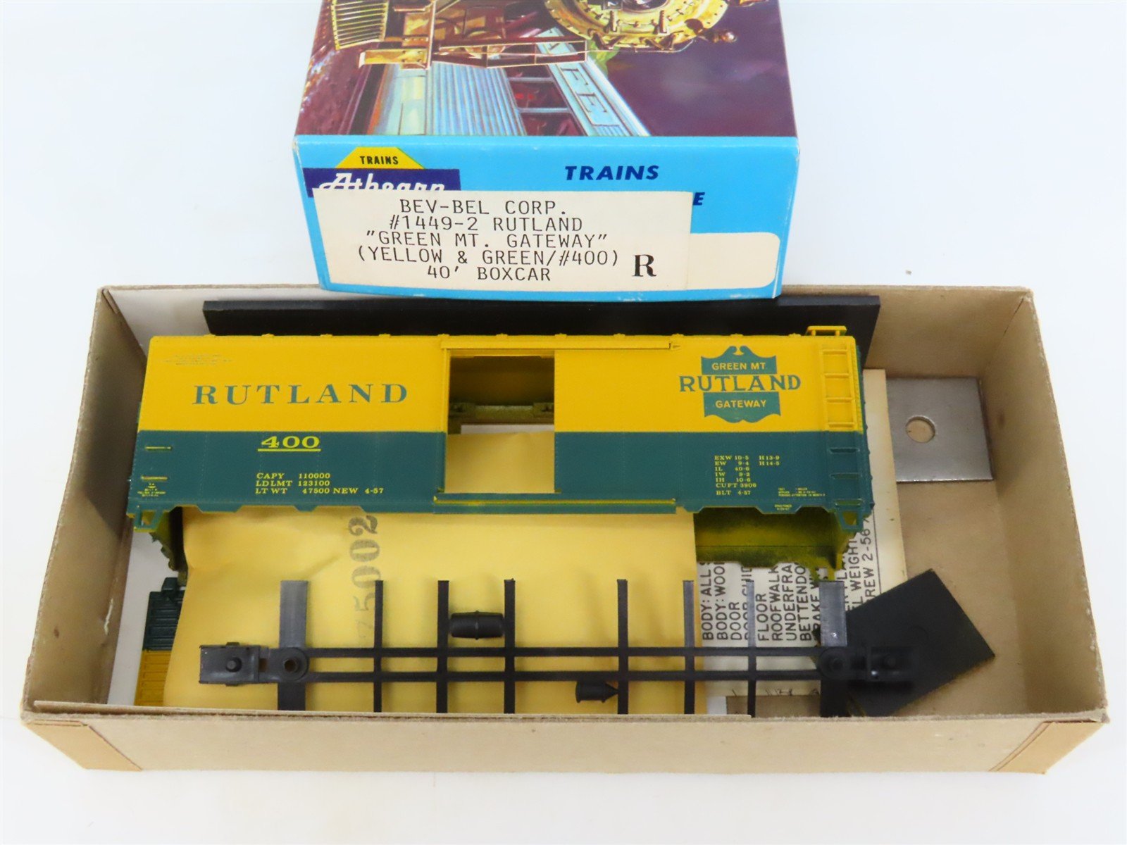 HO Scale Athearn Bev-Bel Kit #1449-2 RUT Rutland 40' Single Door Box Car #400