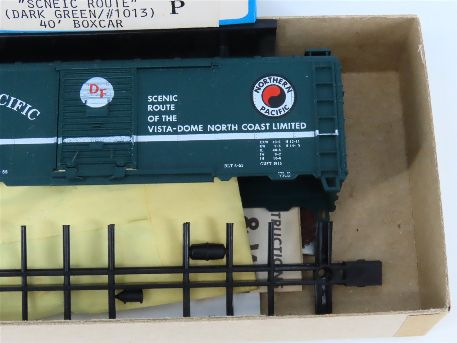 HO Scale Athearn Bev-Bel Kit #821-1 NP Northern Pacific 40' Box Car #1013