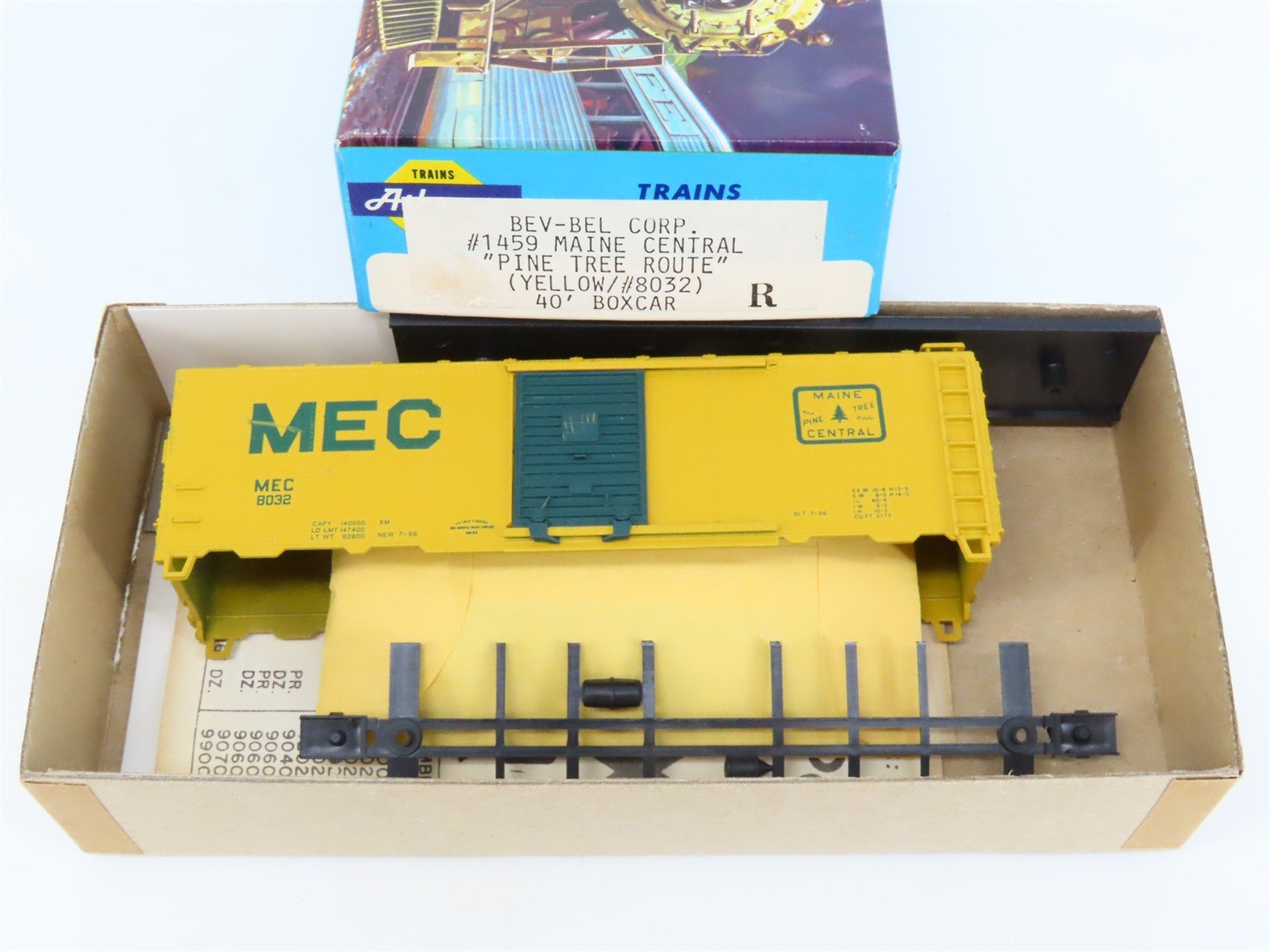 HO Scale Athearn Bev-Bel Kit #1459 MEC Maine Central 40' Box Car #8032