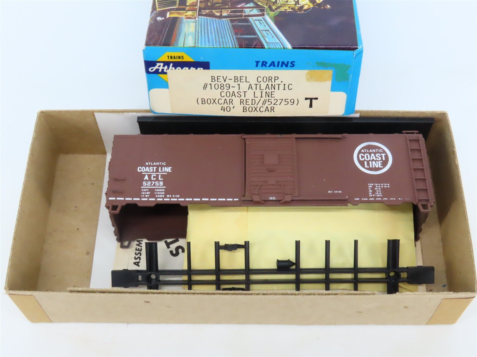 HO Scale Athearn Bev-Bel Kit #1089-1 ACL Atlantic Coast Line 40' Box Car #52759
