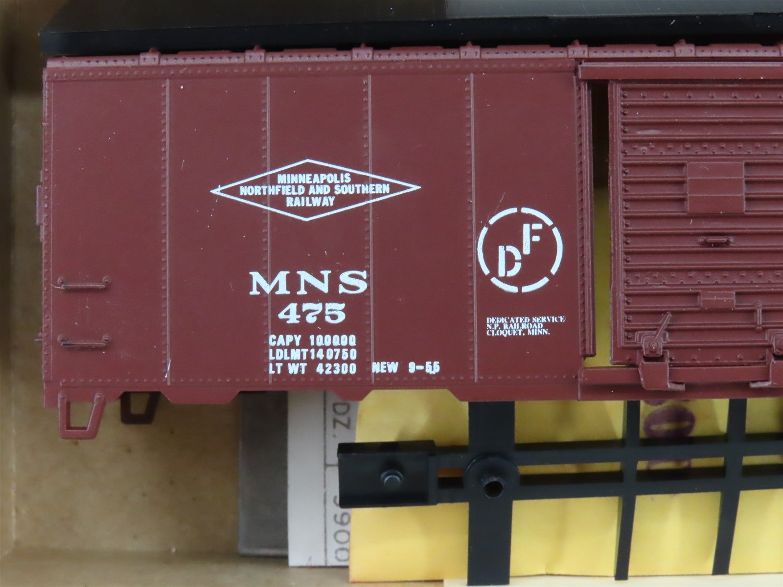 HO Scale Athearn Bev-Bel Kit 1488 MNS 40' Single Door Steel Box Car #475
